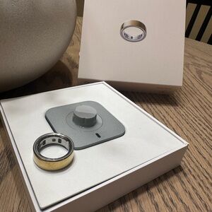 Gold Oura Ring gen. 4